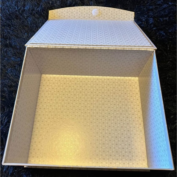 Sheffield Homes Decorative Storage Box with Butterfly Design. NEW! - Picture 5 of 9